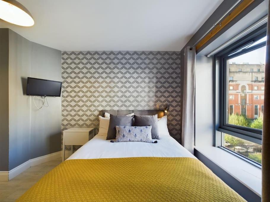 Donegall Sq Apt At City Gate, Belfast City Centre Екстер'єр фото