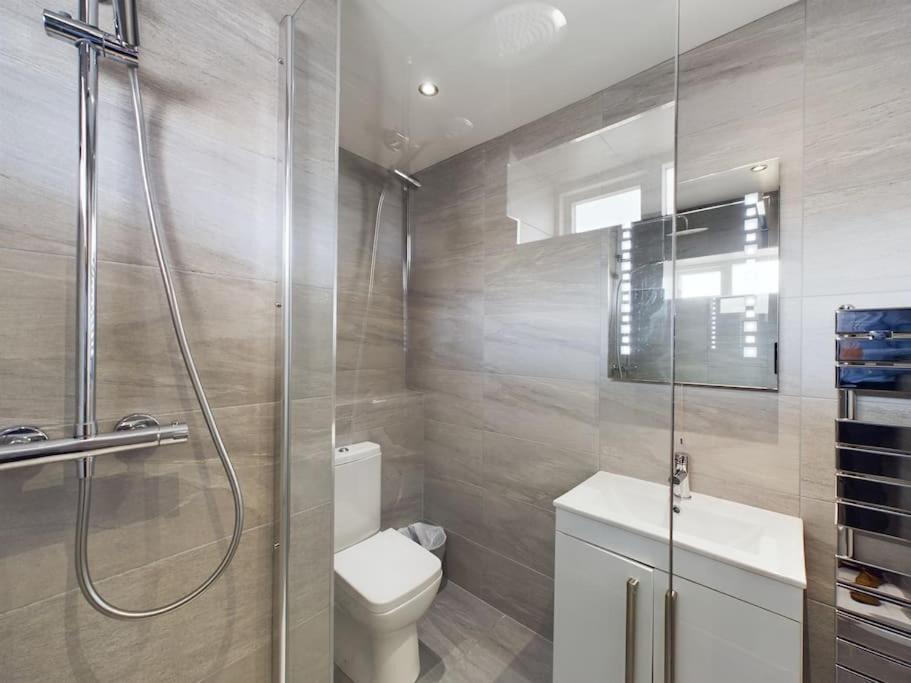 Donegall Sq Apt At City Gate, Belfast City Centre Екстер'єр фото