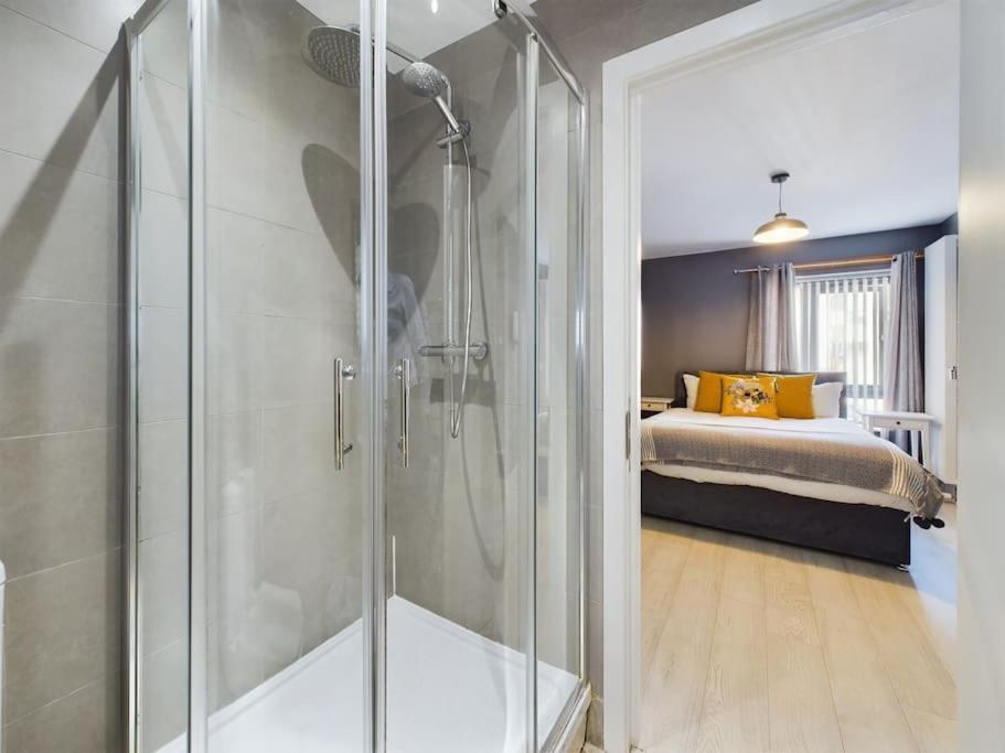 Donegall Sq Apt At City Gate, Belfast City Centre Екстер'єр фото