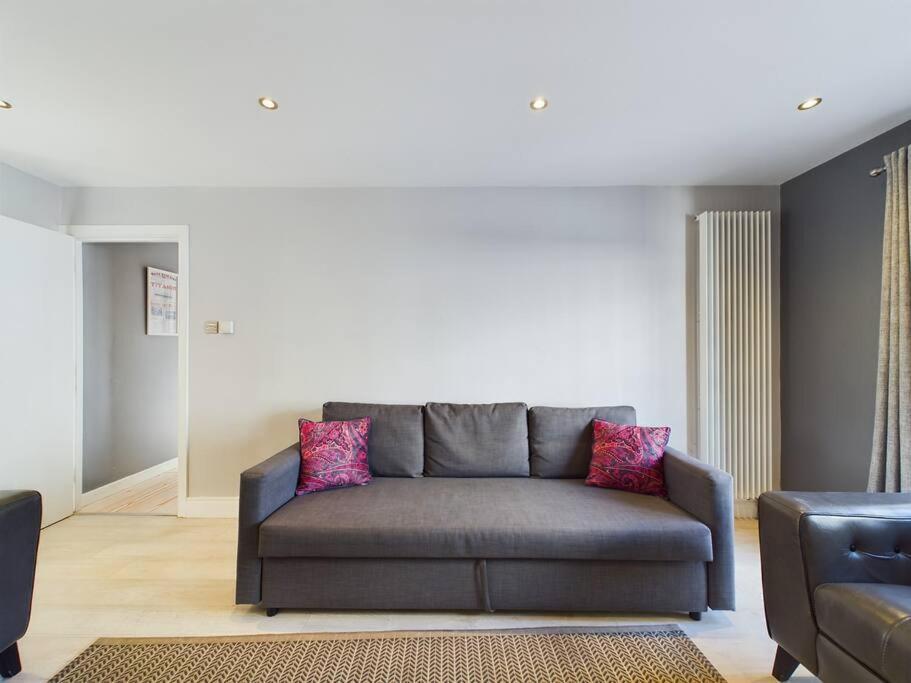 Donegall Sq Apt At City Gate, Belfast City Centre Екстер'єр фото