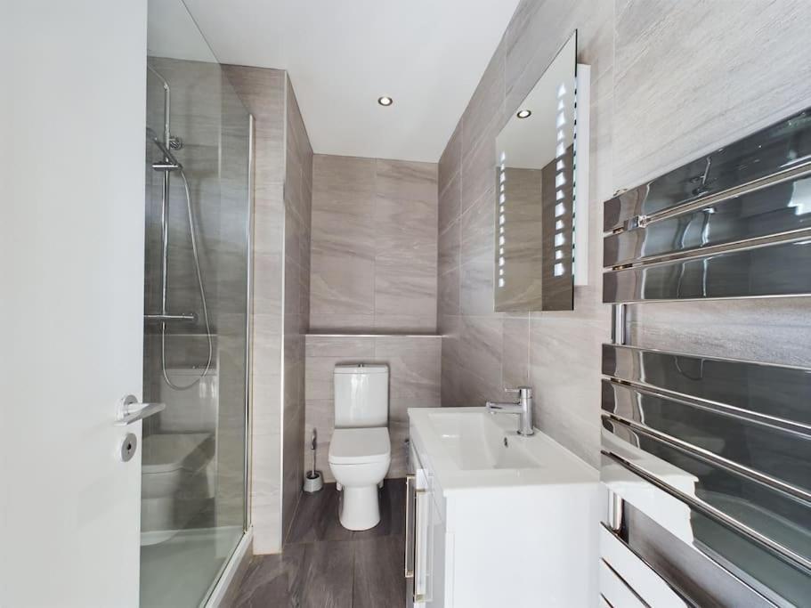 Donegall Sq Apt At City Gate, Belfast City Centre Екстер'єр фото