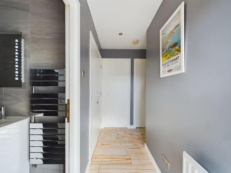 Donegall Sq Apt At City Gate, Belfast City Centre Екстер'єр фото