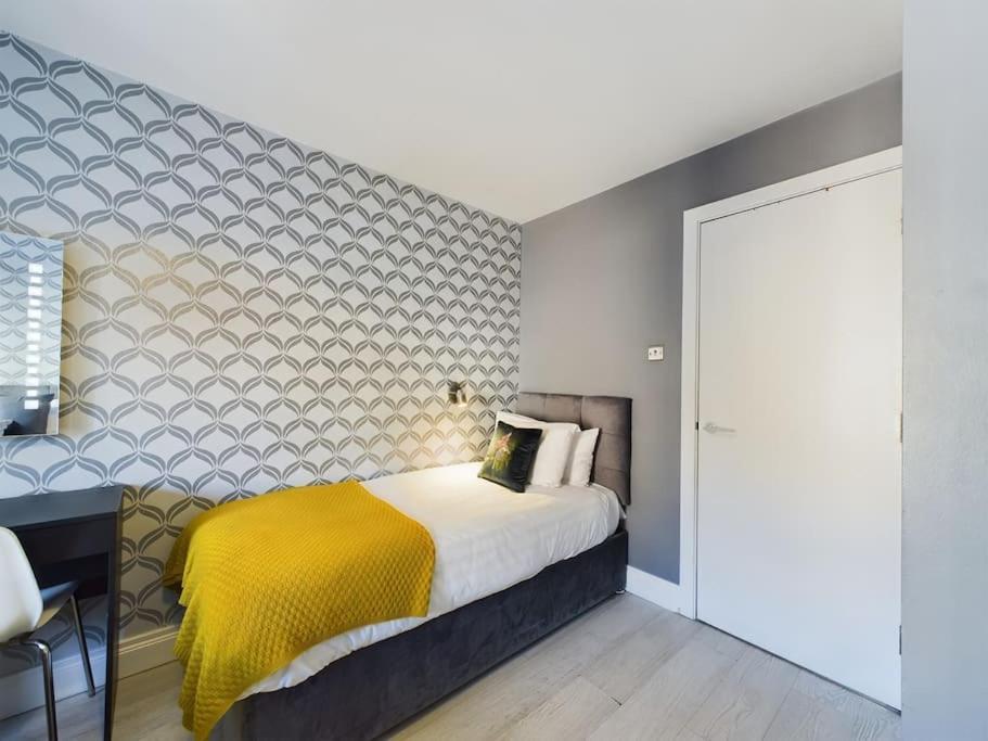 Donegall Sq Apt At City Gate, Belfast City Centre Екстер'єр фото